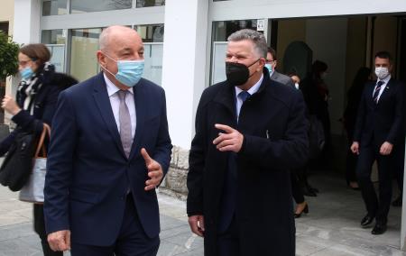 VLADA NA OBISKU V CERKNICI 055 FOTO LJUBO VUKELIČ